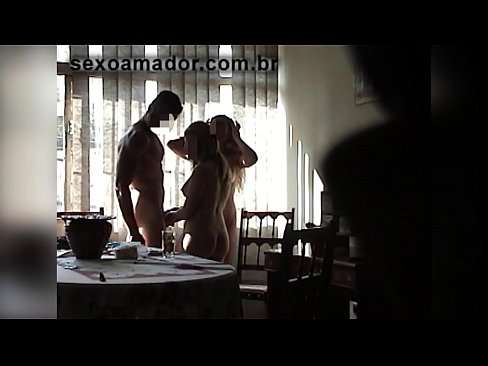 ❤️ Секс приятели канят гигантски мъж и тройка с него Порн видео в bg.hentaibar.ru ☑